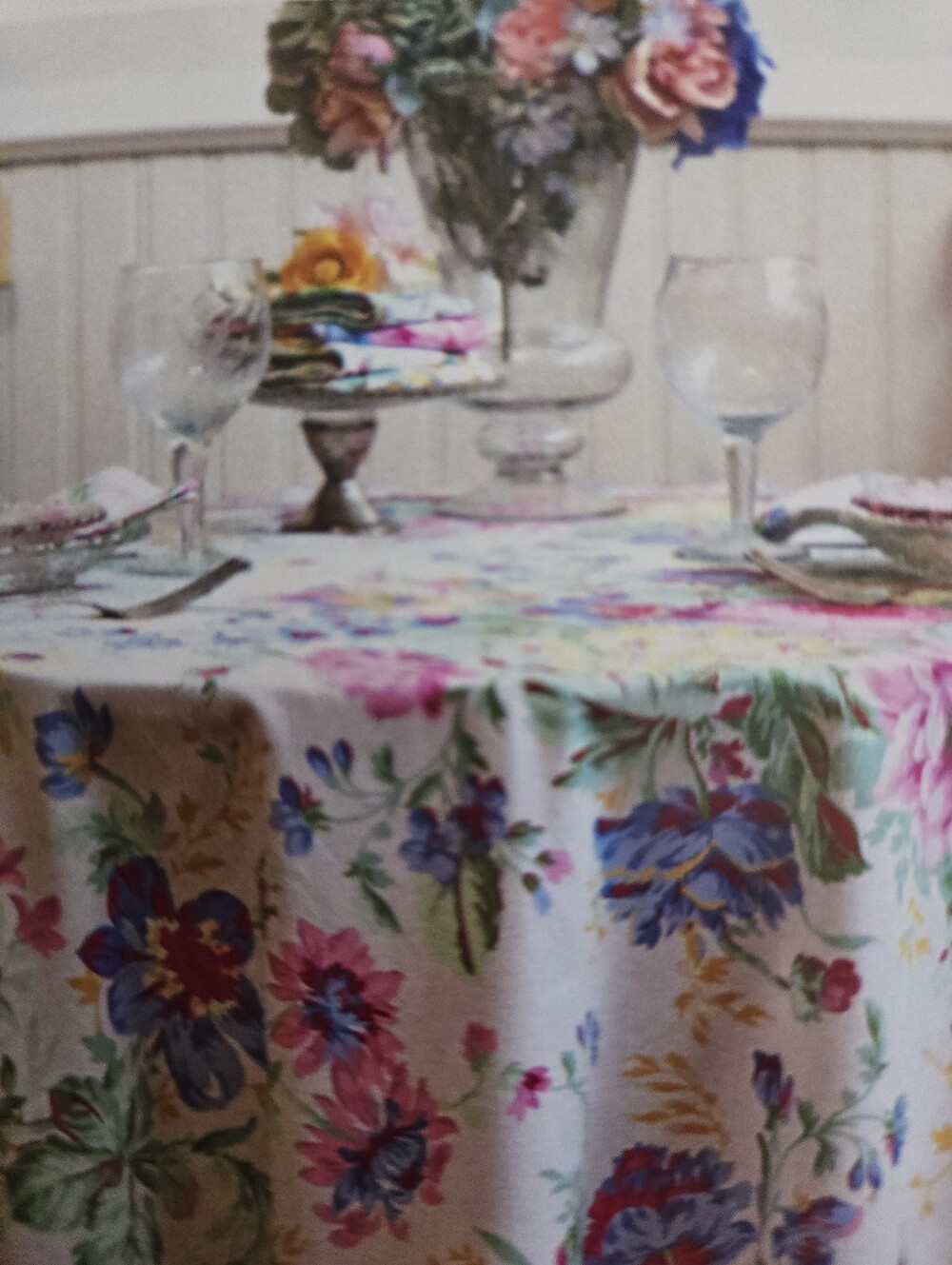 Eternal Rose 70" Round Tablecloth
